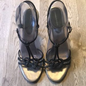 Banana Republic High Heeled Sandal in Black/Gold Size 8.5